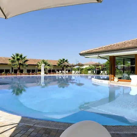 Heracles Village 4*