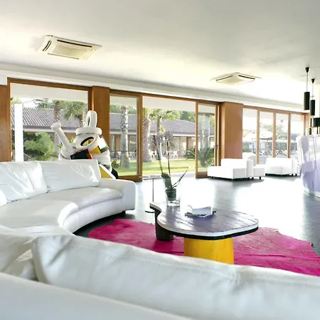 Heracles Village Hotel
